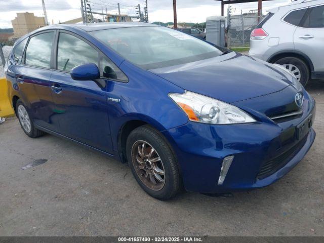  Salvage Toyota Prius v