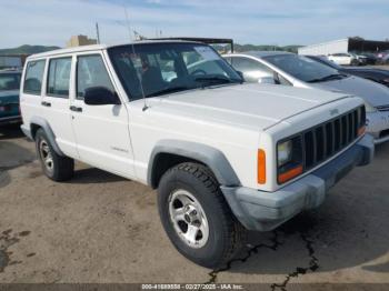  Salvage Jeep Cherokee