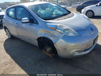  Salvage Nissan LEAF