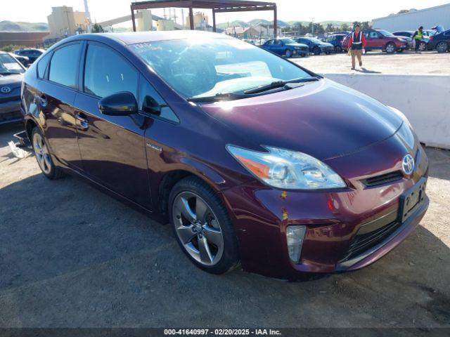  Salvage Toyota Prius