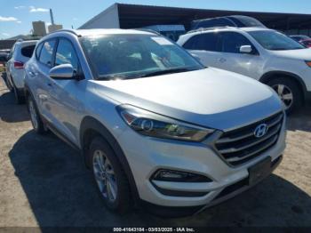  Salvage Hyundai TUCSON