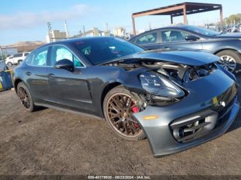  Salvage Porsche Panamera