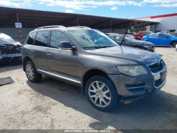  Salvage Volkswagen Touareg