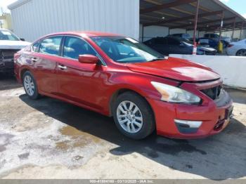  Salvage Nissan Altima