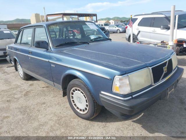  Salvage Volvo 240