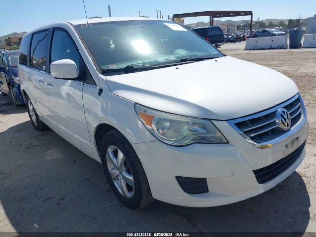  Salvage Volkswagen Routan