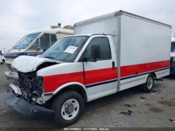  Salvage General Motors Savana Cutaway