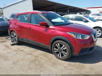  Salvage Nissan Kicks