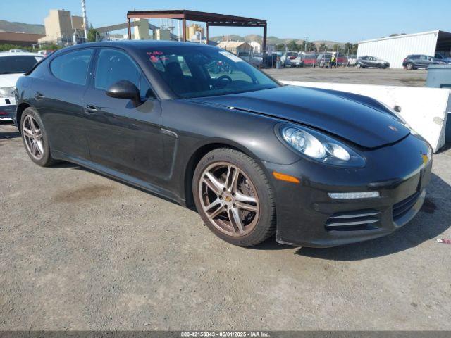  Salvage Porsche Panamera
