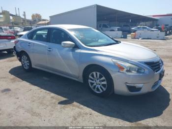  Salvage Nissan Altima