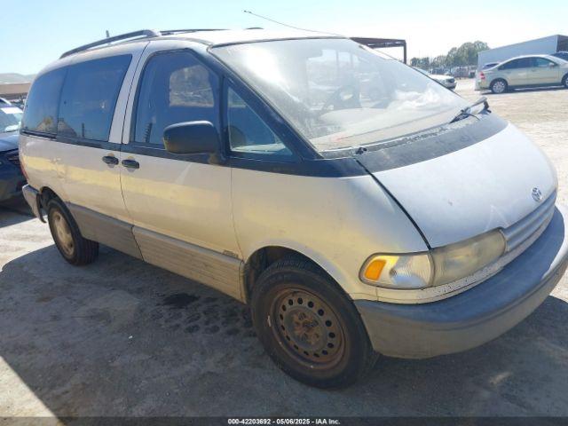  Salvage Toyota Previa