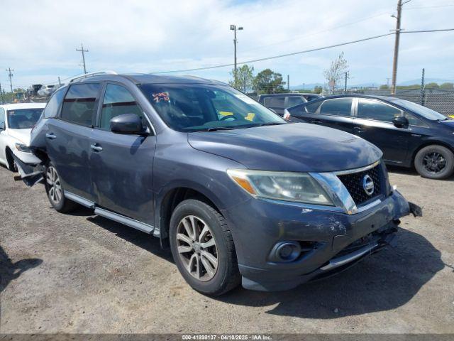  Salvage Nissan Pathfinder