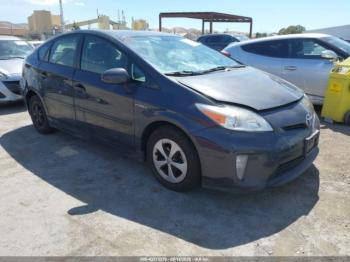  Salvage Toyota Prius