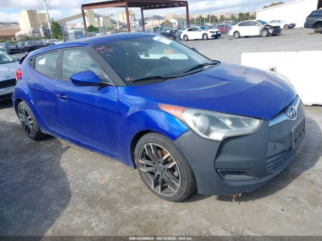  Salvage Hyundai VELOSTER