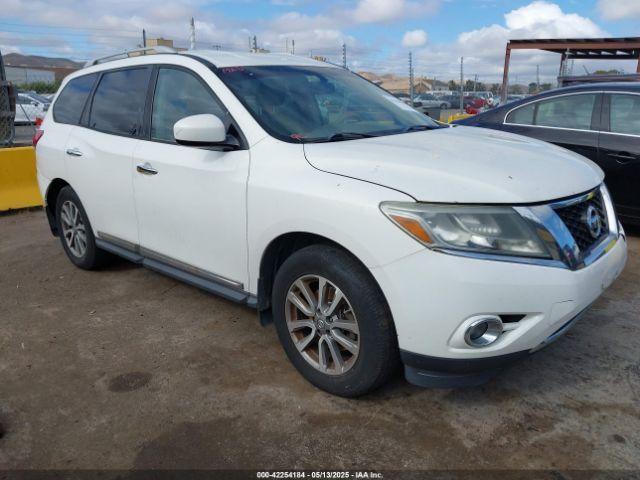  Salvage Nissan Pathfinder