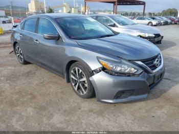  Salvage Nissan Altima