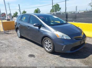  Salvage Toyota Prius v