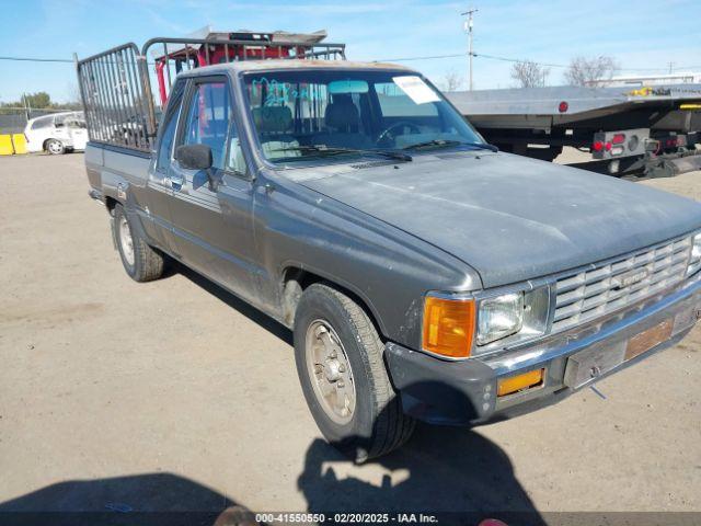  Salvage Toyota Pickup