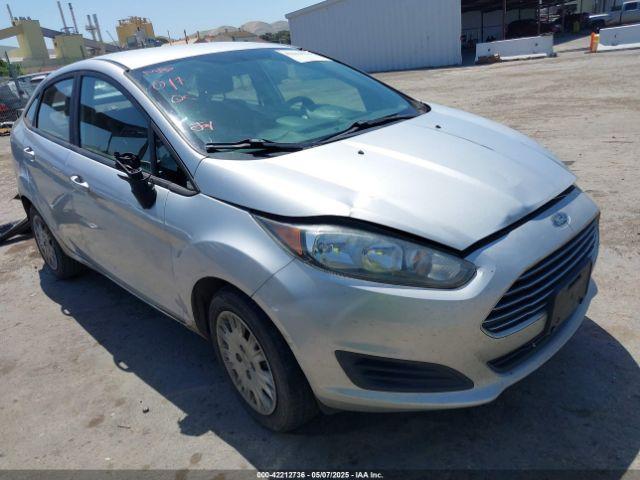  Salvage Ford Fiesta