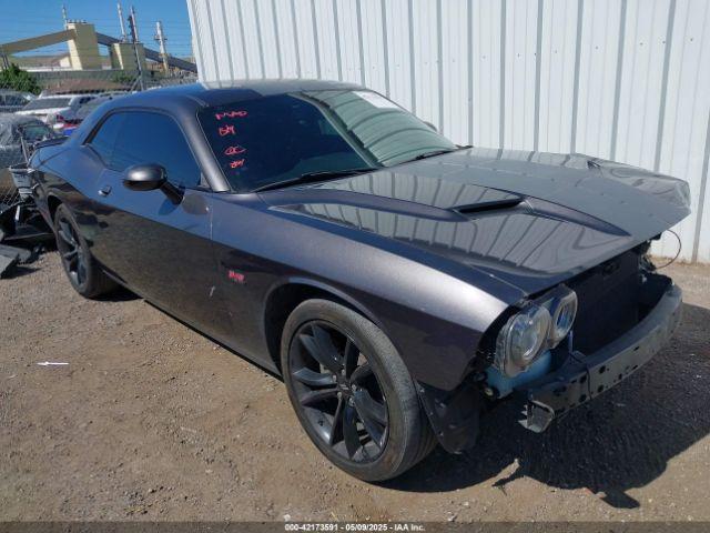  Salvage Dodge Challenger