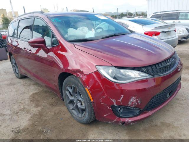  Salvage Chrysler Pacifica