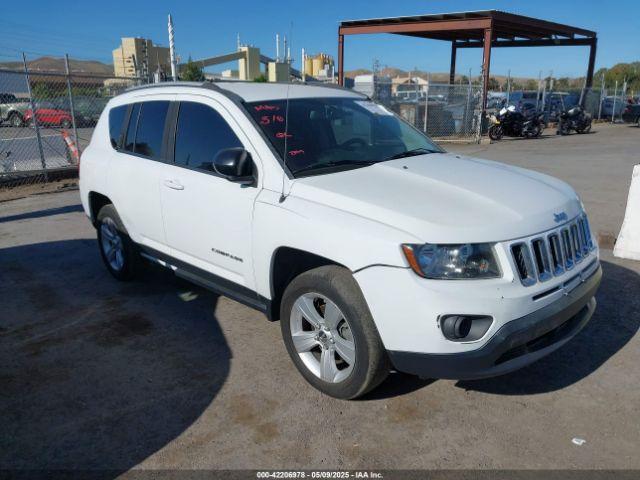  Salvage Jeep Compass