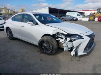  Salvage Lexus Es