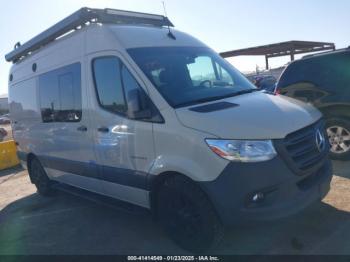  Salvage Mercedes-Benz Sprinter 2500