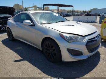  Salvage Hyundai Genesis