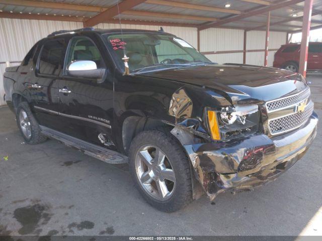  Salvage Chevrolet Avalanche