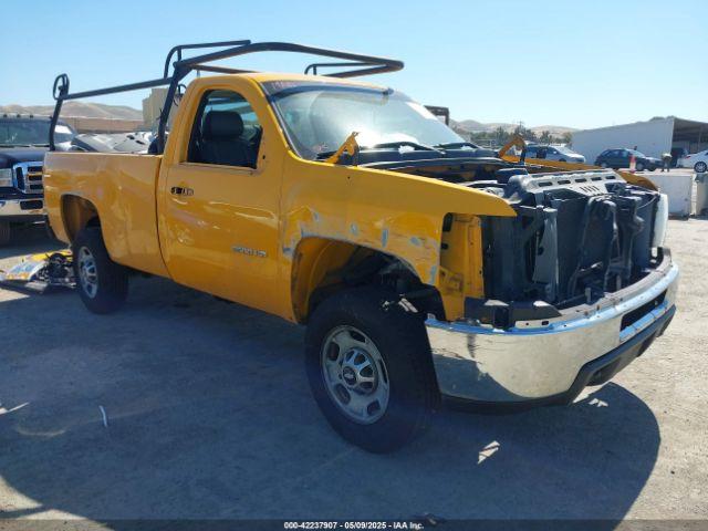  Salvage Chevrolet Silverado 2500