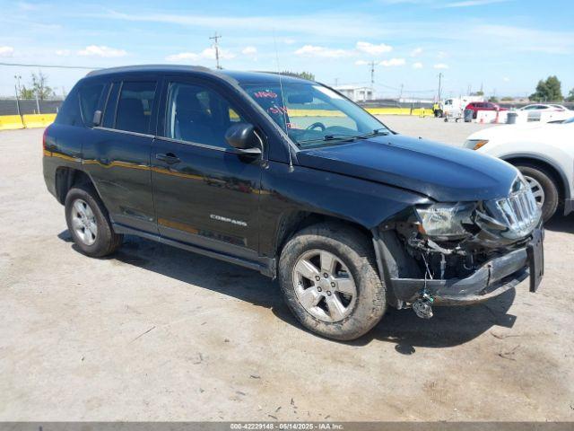  Salvage Jeep Compass
