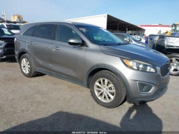  Salvage Kia Sorento