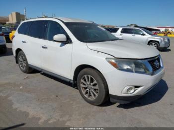  Salvage Nissan Pathfinder