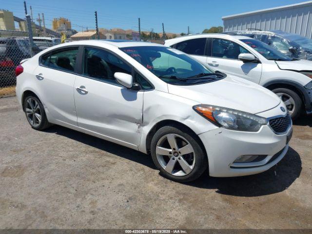  Salvage Kia Forte