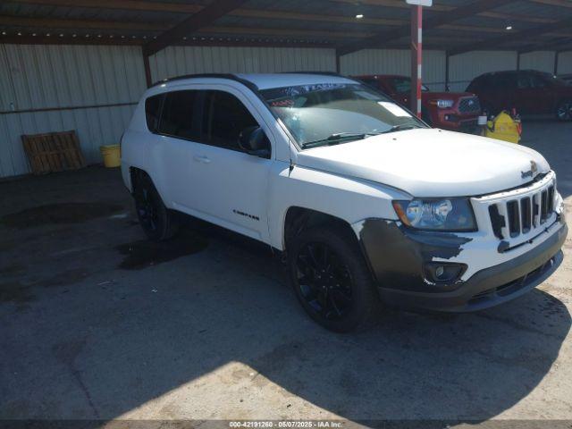  Salvage Jeep Compass