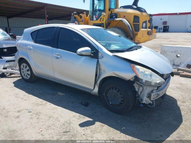  Salvage Toyota Prius c