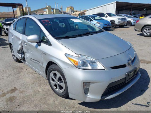  Salvage Toyota Prius