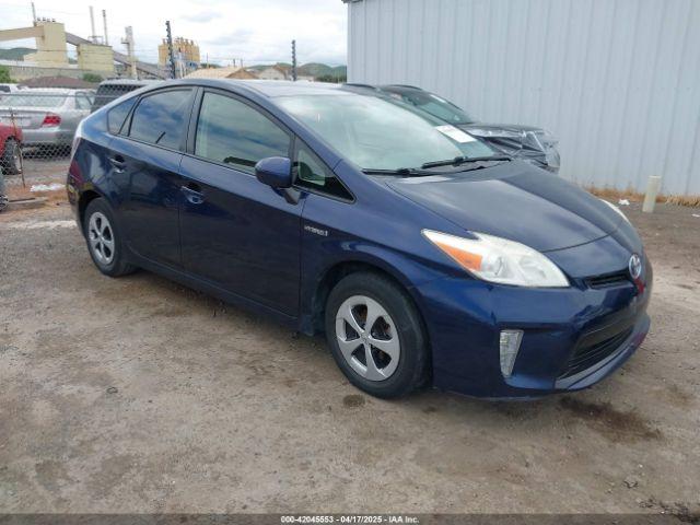  Salvage Toyota Prius