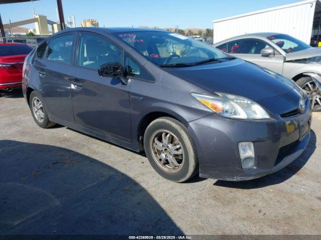  Salvage Toyota Prius
