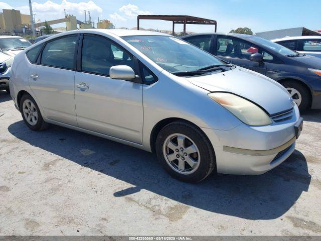  Salvage Toyota Prius