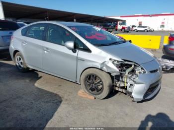  Salvage Toyota Prius