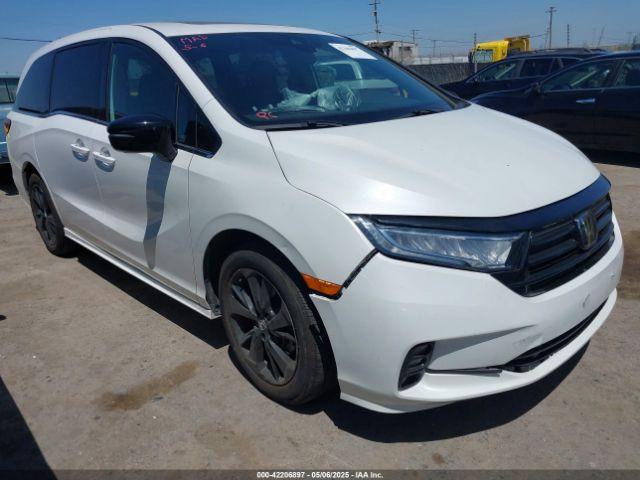  Salvage Honda Odyssey