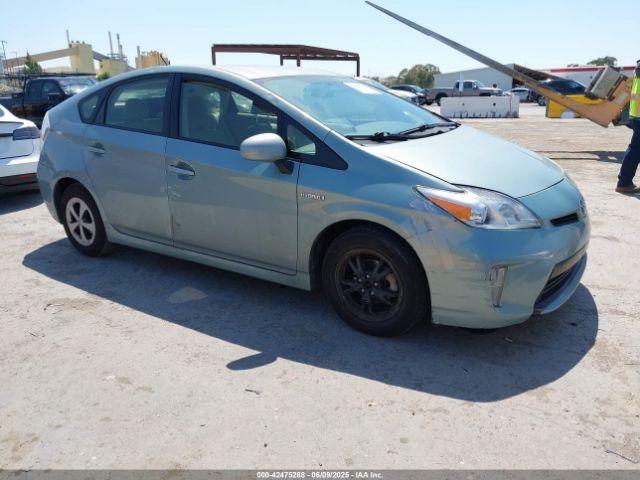  Salvage Toyota Prius