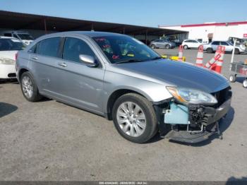  Salvage Chrysler 200