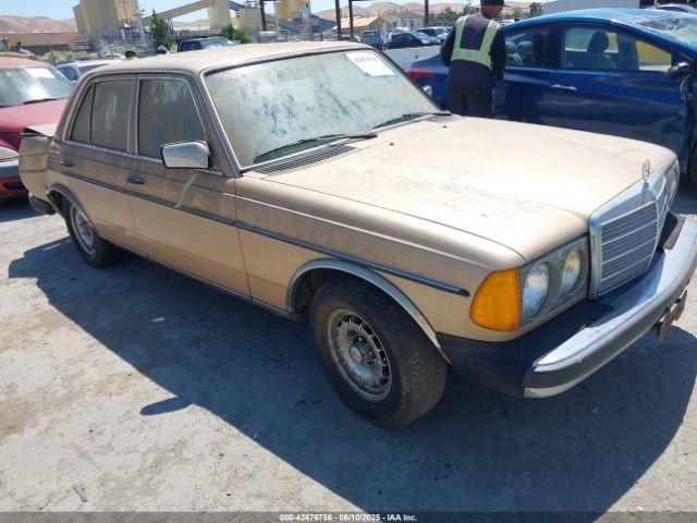  Salvage Mercedes-Benz 300