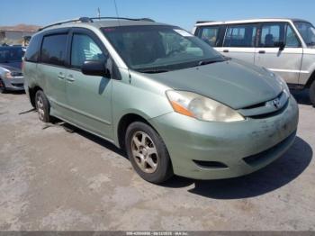  Salvage Toyota Sienna