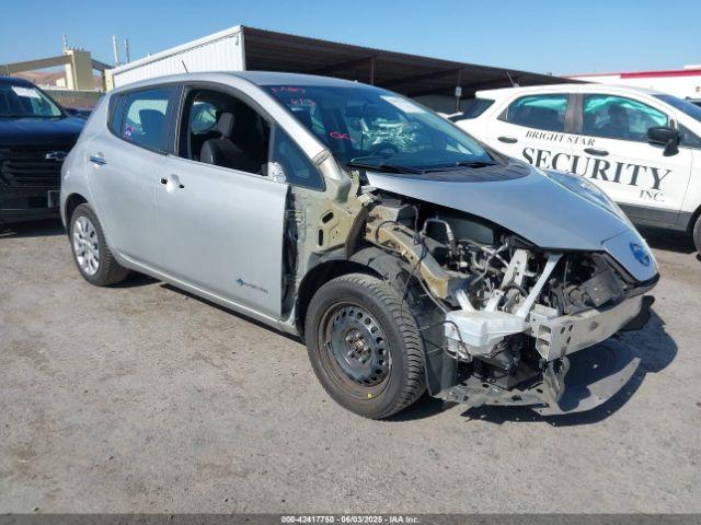  Salvage Nissan LEAF
