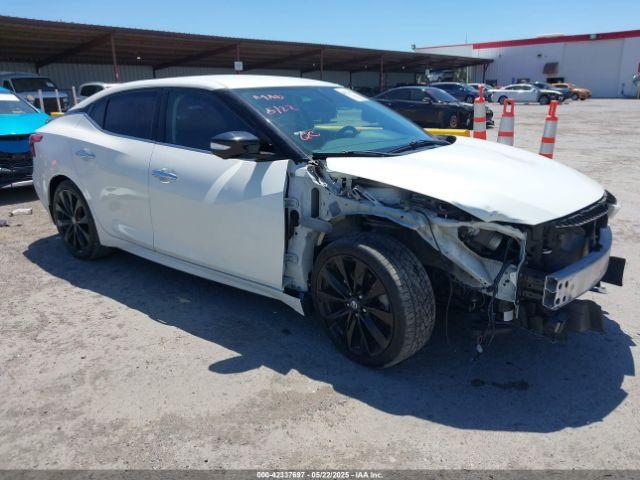  Salvage Nissan Maxima