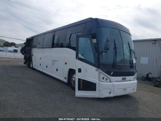  Salvage Motor Coach Industri Transit Bus
